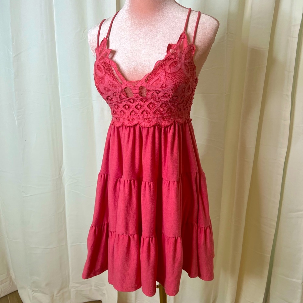 Beautiful pink vacation dress size small